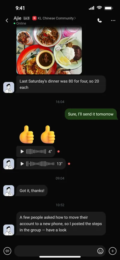 A private chat in EGGIE with a photo and voice messages